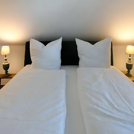 Am Gutspark Drankse Kuestenklee Dranske